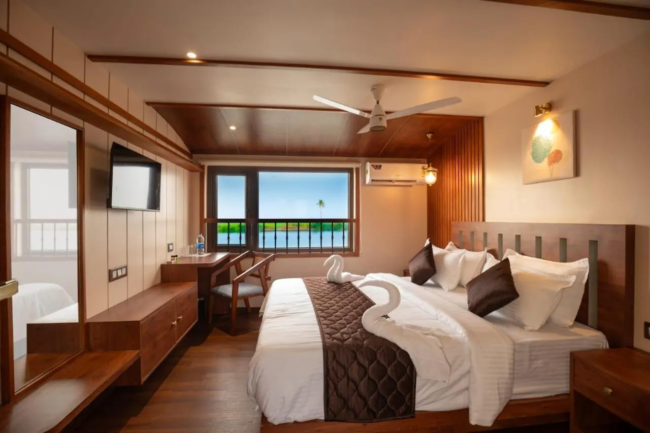 Cee Pee House Boats Hotel Alappuzha